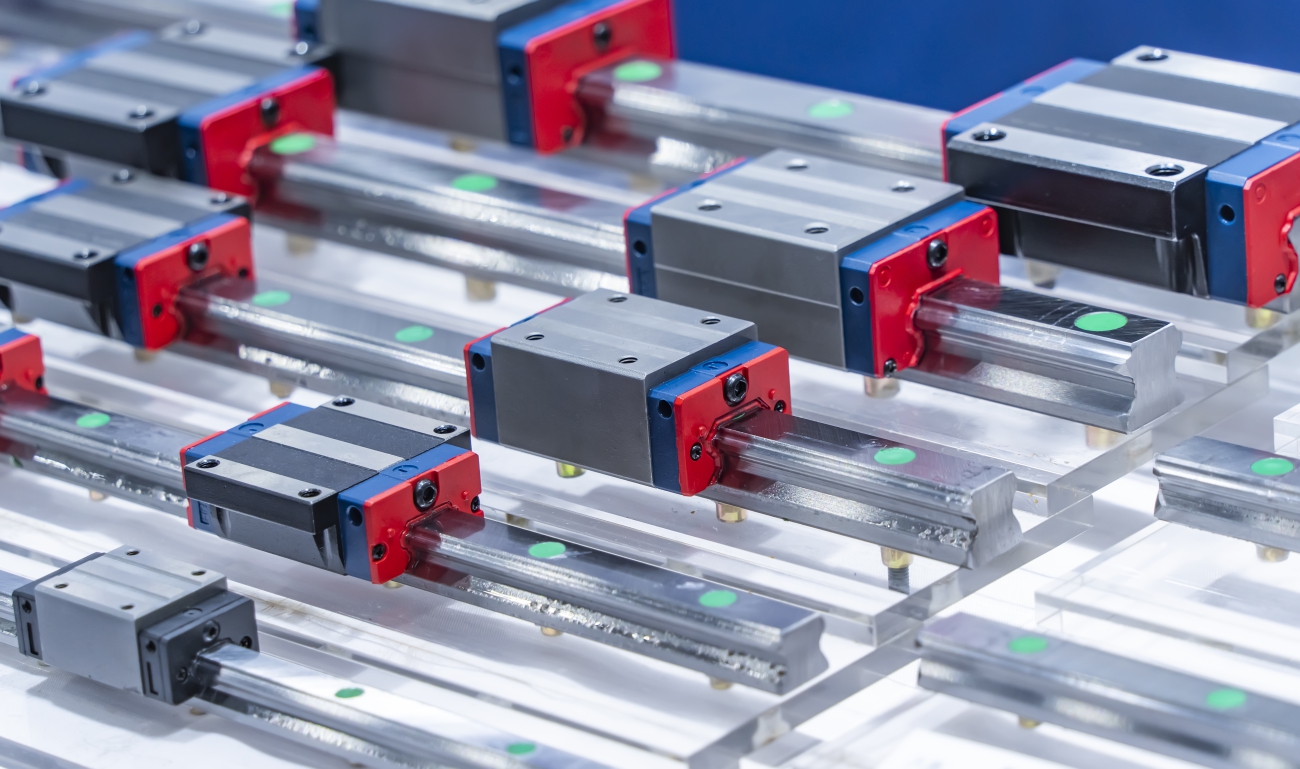 LİNEER ARABA VE KIZAKLAR