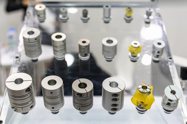 BOŞLUKSUZ SERVO KAPLİNLER